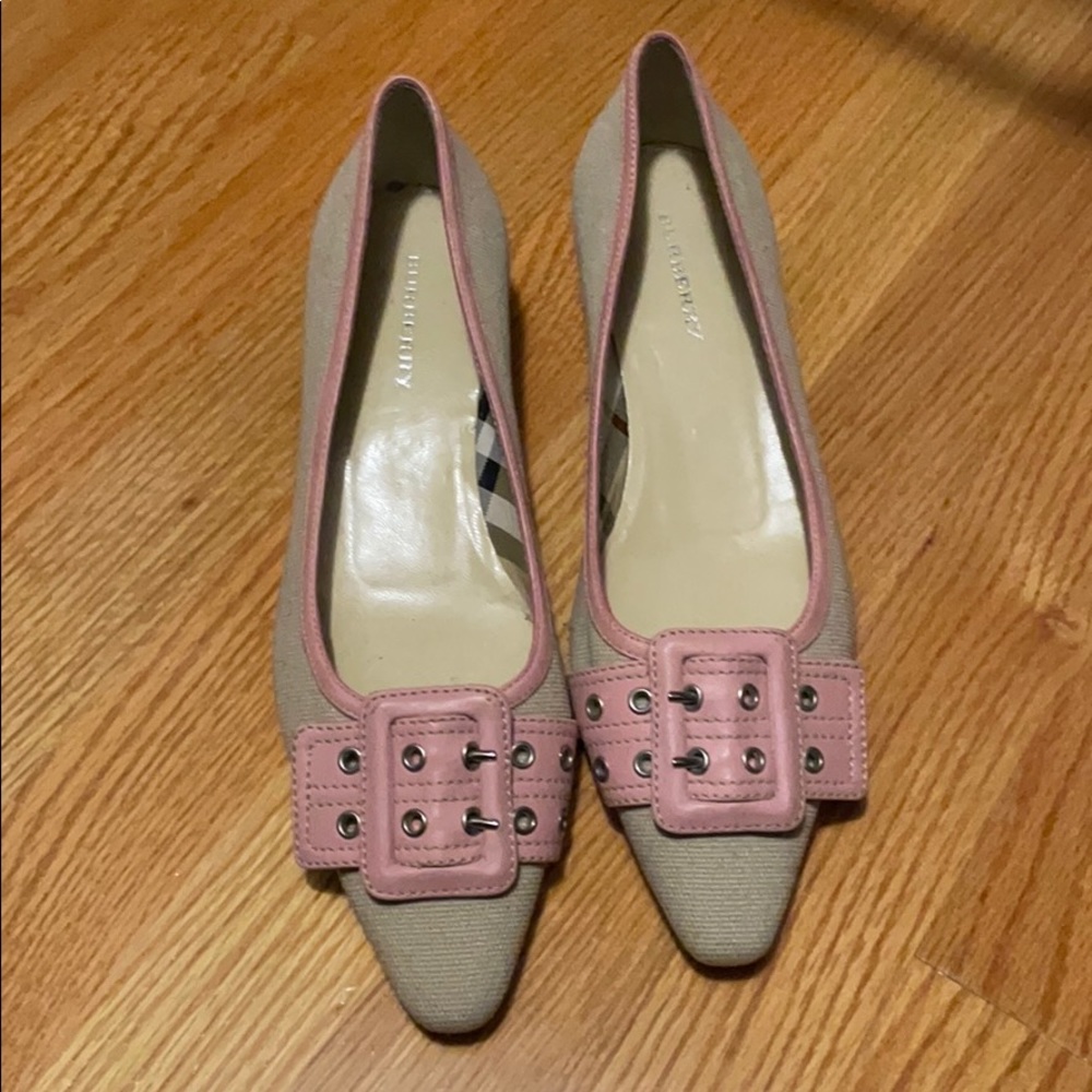 Burberry Flats Size 37
